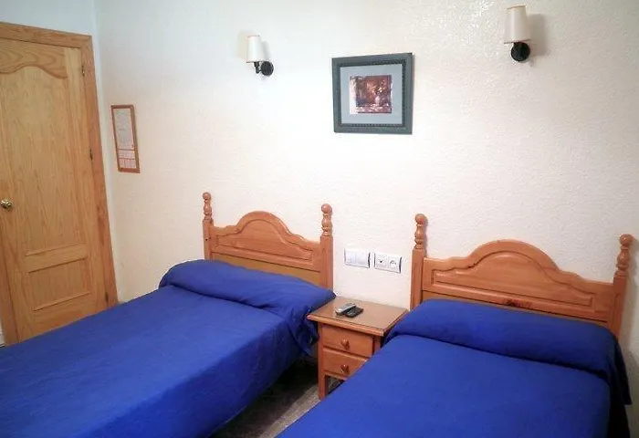 Delfin Pensionat 2*